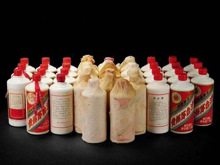 正镶白日照岚山回收酒价格哪里回收(附近上门回收茅台酒）?